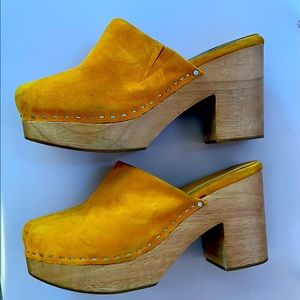 Charlotte Stone Marlowe clogs yellow/gold/orange size 9 (fits like 8.5)